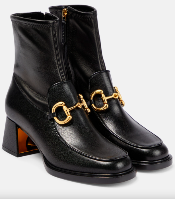 Mocassin boots: Αυτά είναι τα χειμερινά flat που συνδυάζουν δύο τάσεις σε μία-2