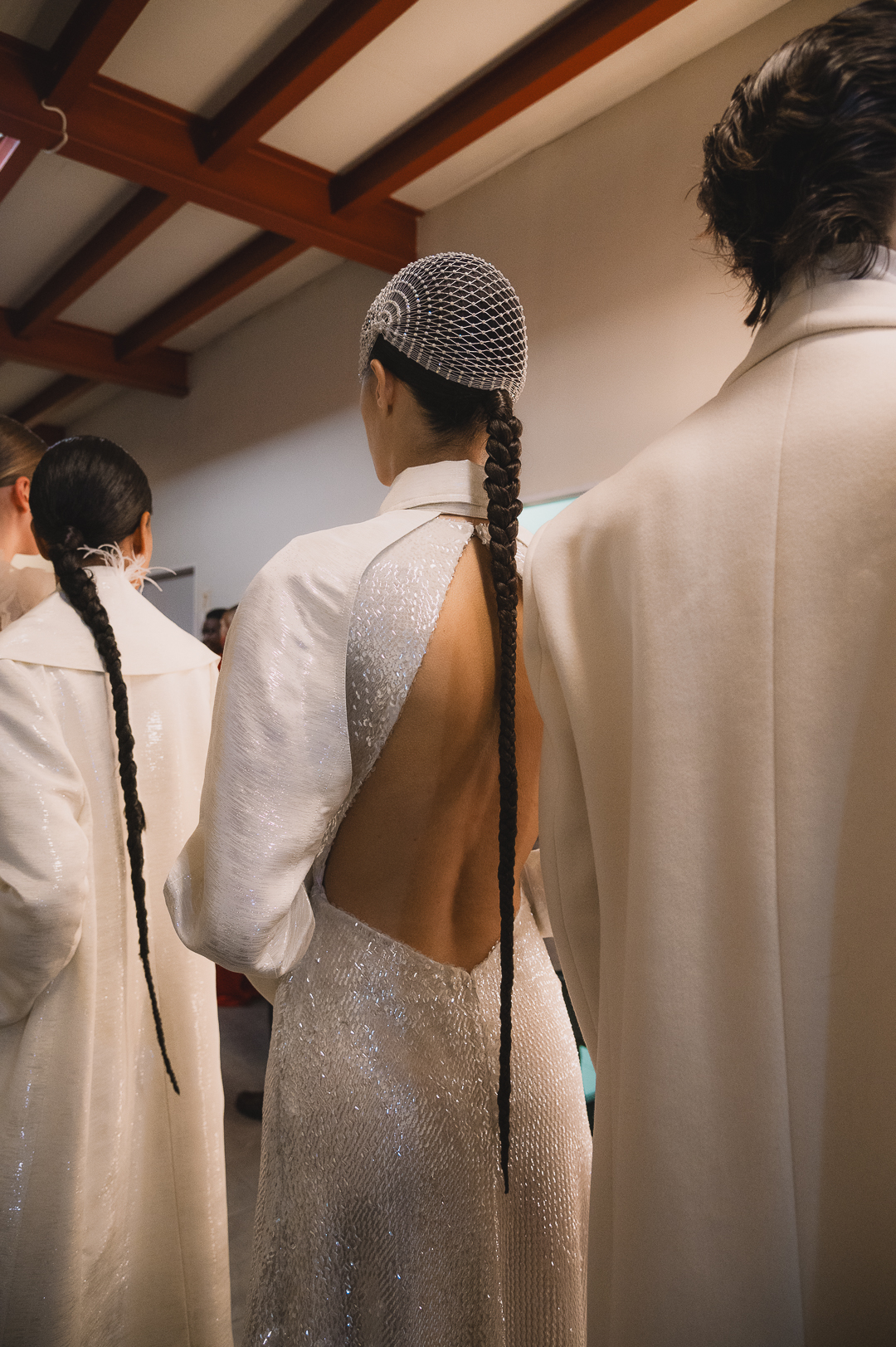 Τα εντυπωσιακά χτενίσματα από το show Dimitris Petrou είχαν την υπογραφή του Γιώργου Δουδέσση και της Wella Professionals-5