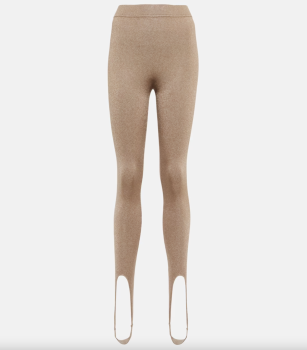Stirrup leggings: Η τάση της σεζόν και πώς να τη συνδυάσετε-9