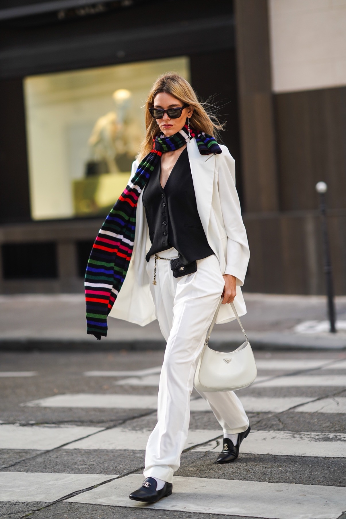 Sleek loafers: Αυτό είναι το νέο στυλ που θα πρωταγωνιστήσει στο street style το 2024-1