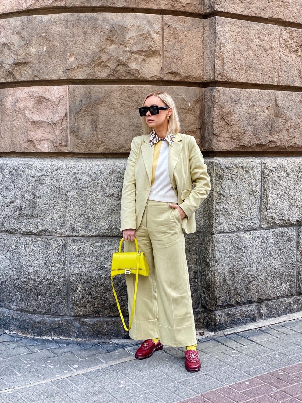 Tα loafers των ανοιξιάτικων look θα είναι κόκκινα-2