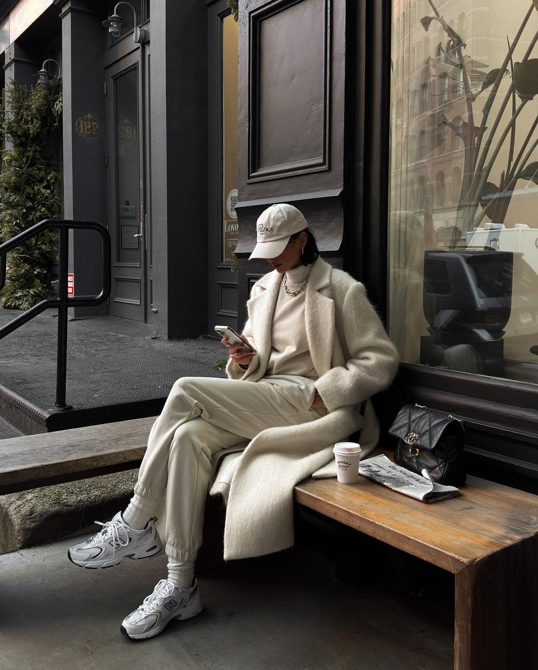 Tracksuits: 4 look με φόρμες για να είστε comfy και να ξεκινήσετε την χρονιά με χαλαρή διάθεση-2