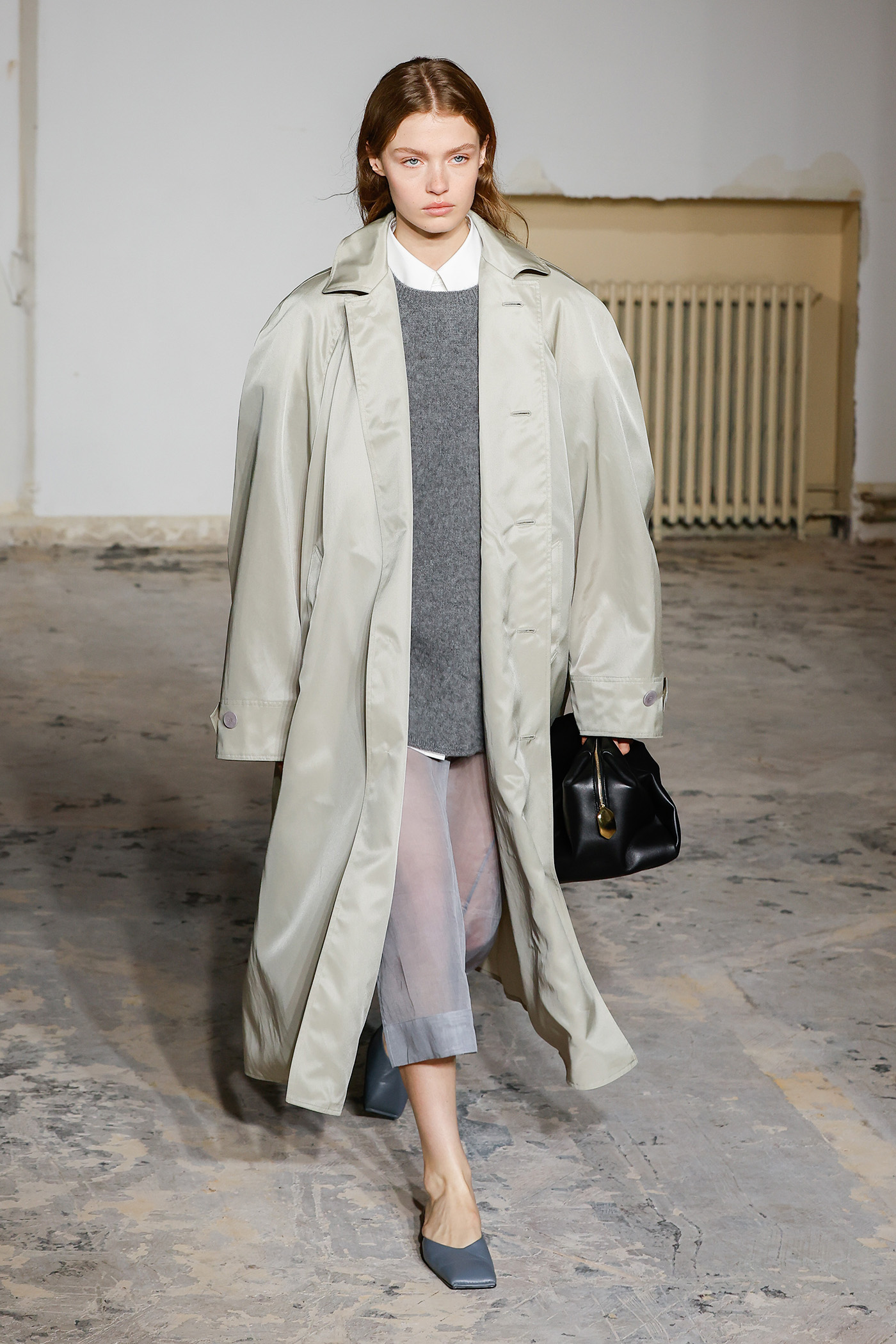 Minimal Aesthetic: 6 catwalk trends διατηρούν το στυλ στην πρώτη γραμμή της μόδας-3