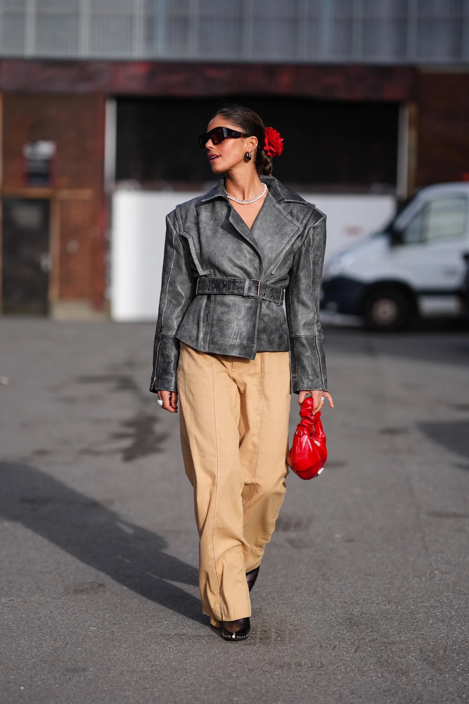 Hair accessories: 4 hot τάσεις του street style-7