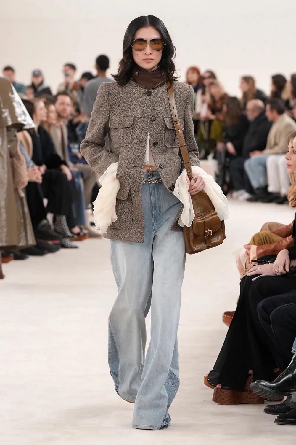 Chloé FW24: 4 trends από την πρώτη συλλογή της Chemena Kamali για τον οίκο-1