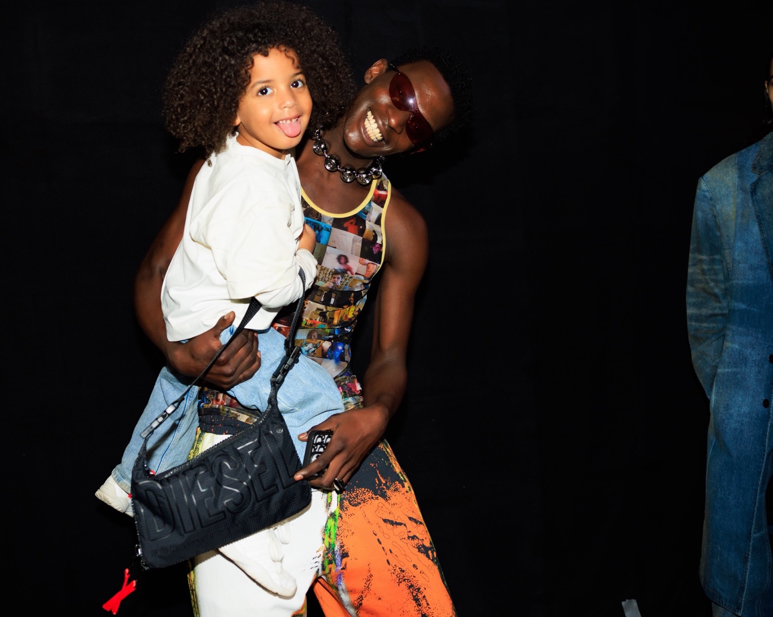 Diesel FW24: Ο Glenn Martens άνοιξε διάπλατα τις πόρτες του backstage-4