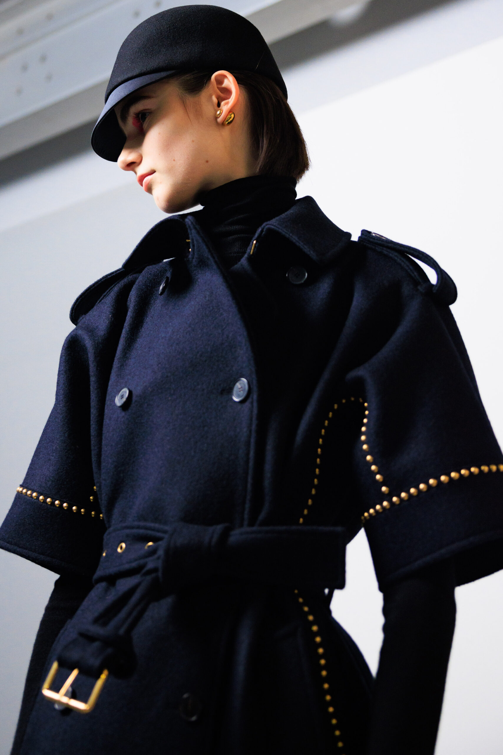 Dior FW 24-25: Επιστροφή στην ελευθερία των 60s-4