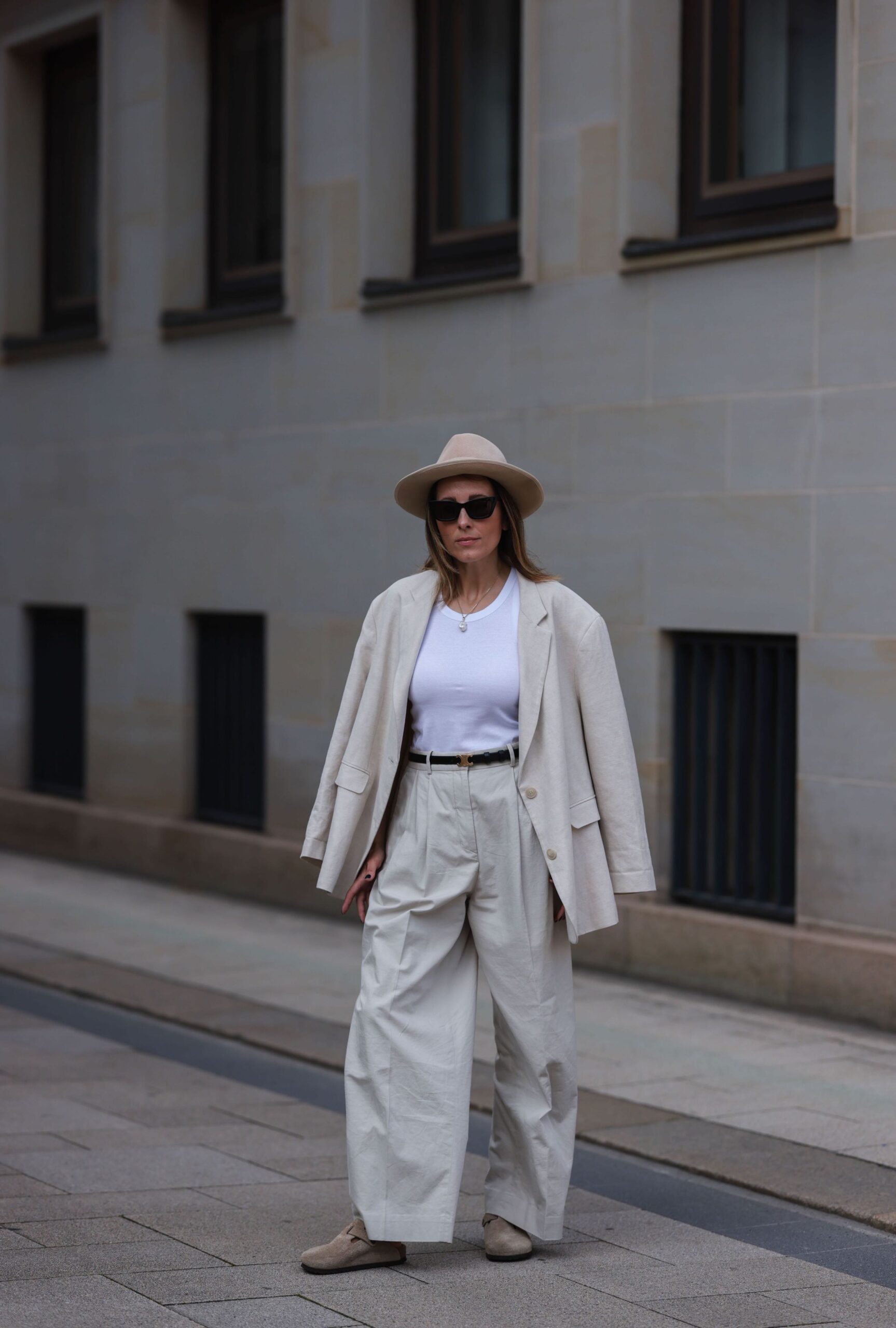 Birkenstock: Όλα τα παντελόνια που θα τα συνδυάσουμε-3