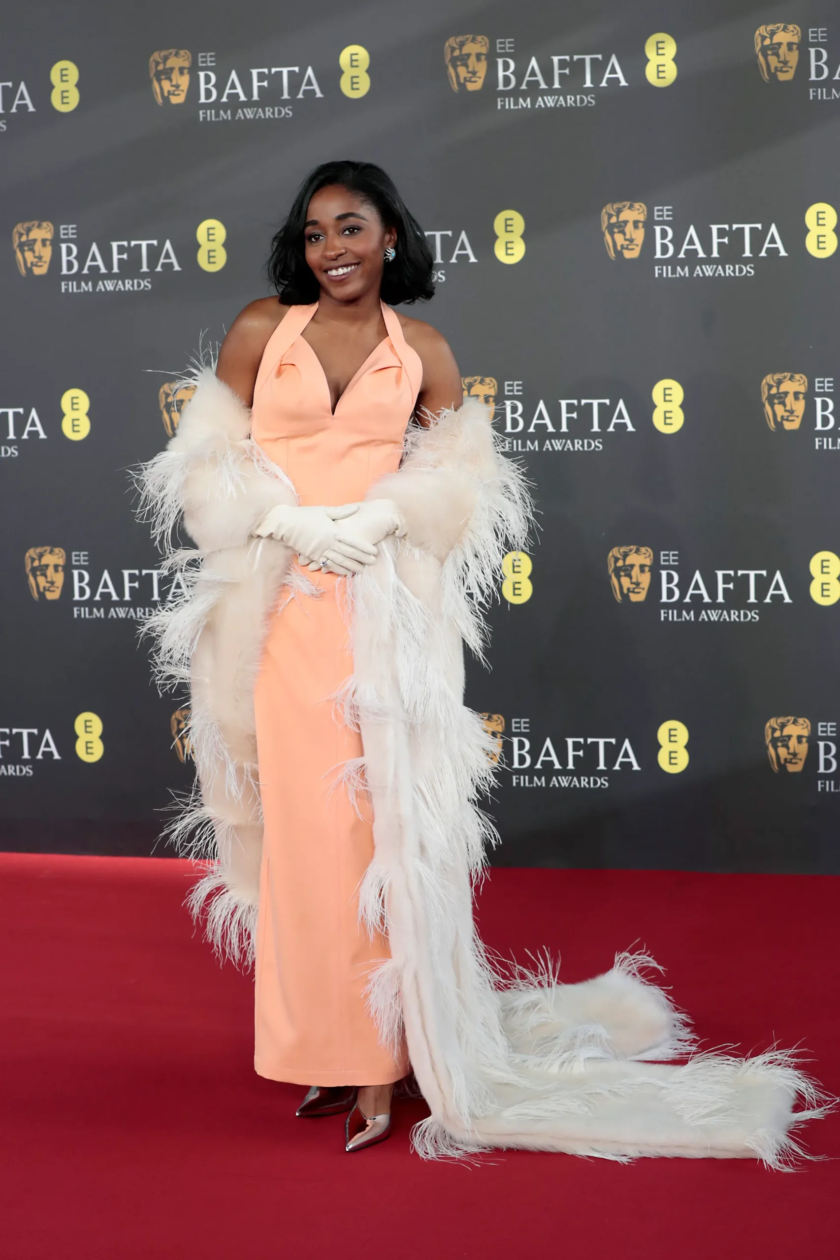 BAFTAs 2024: Οι ωραιότερες red carpet εμφανίσεις-4