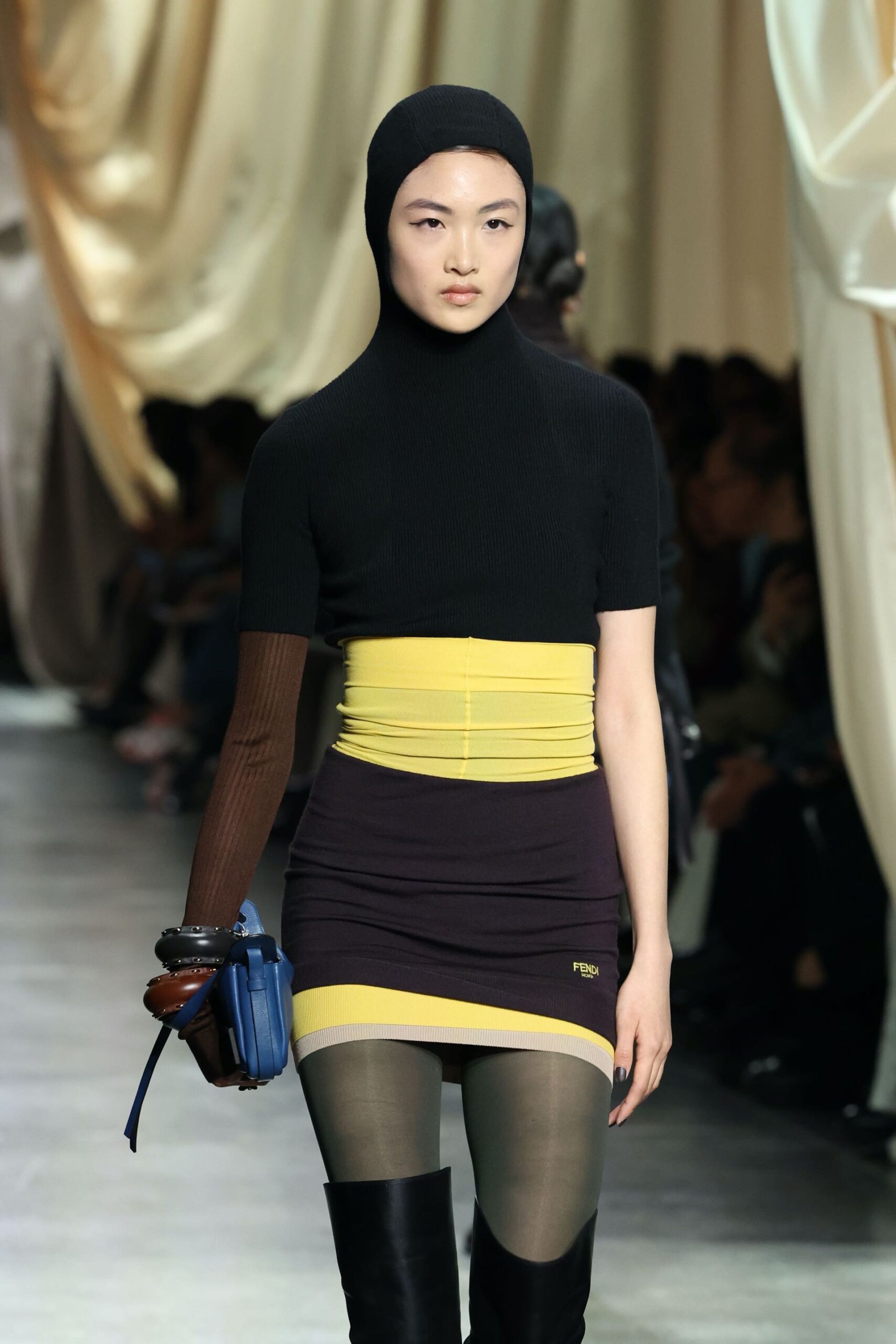 Fendi FW24: Ο Kim Jones επαναφέρει το utility style-2