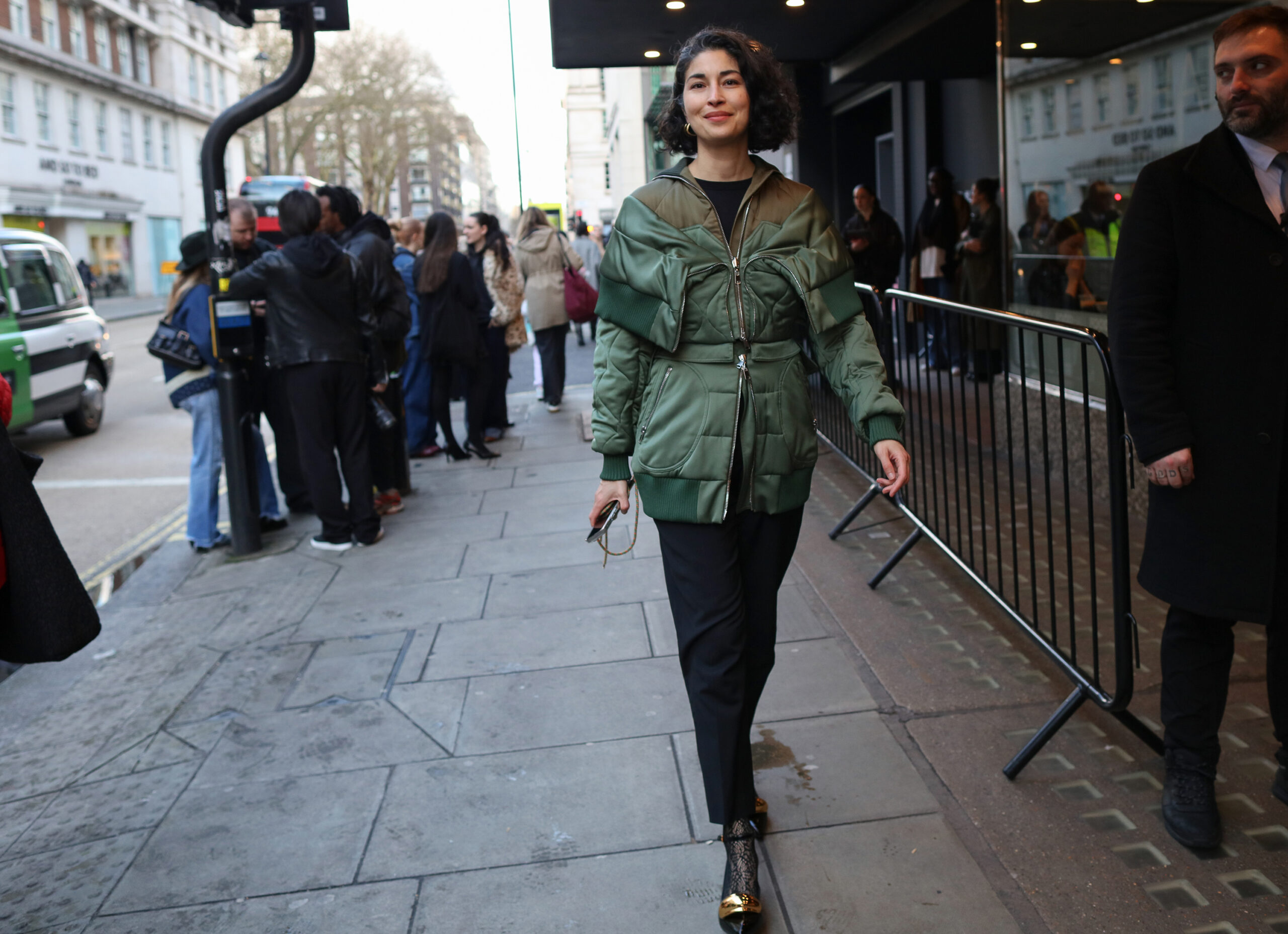 Εβδομάδα Μόδας Λονδίνου: Οι ωραιότερες street style εμφανίσεις-15