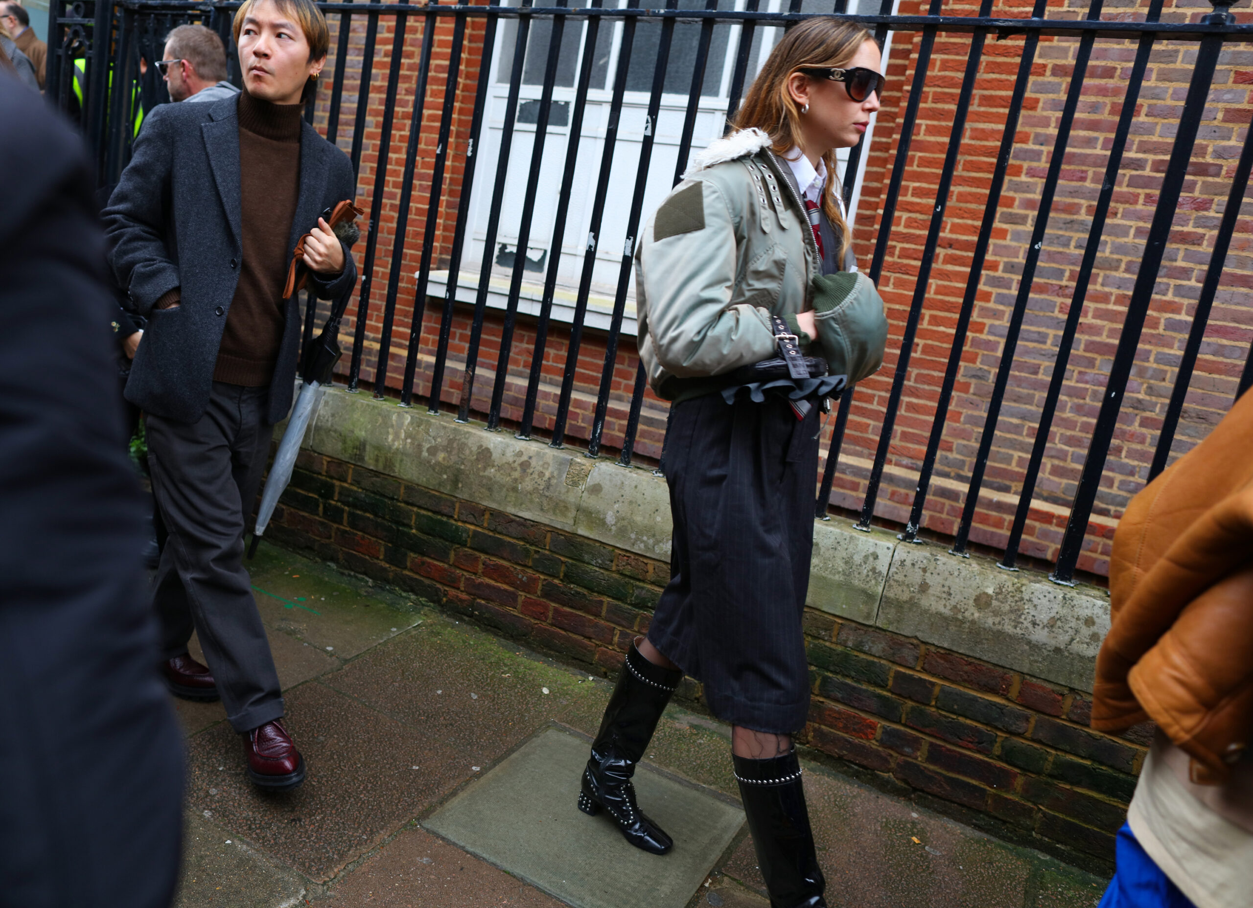 Εβδομάδα Μόδας Λονδίνου: Οι ωραιότερες street style εμφανίσεις-1