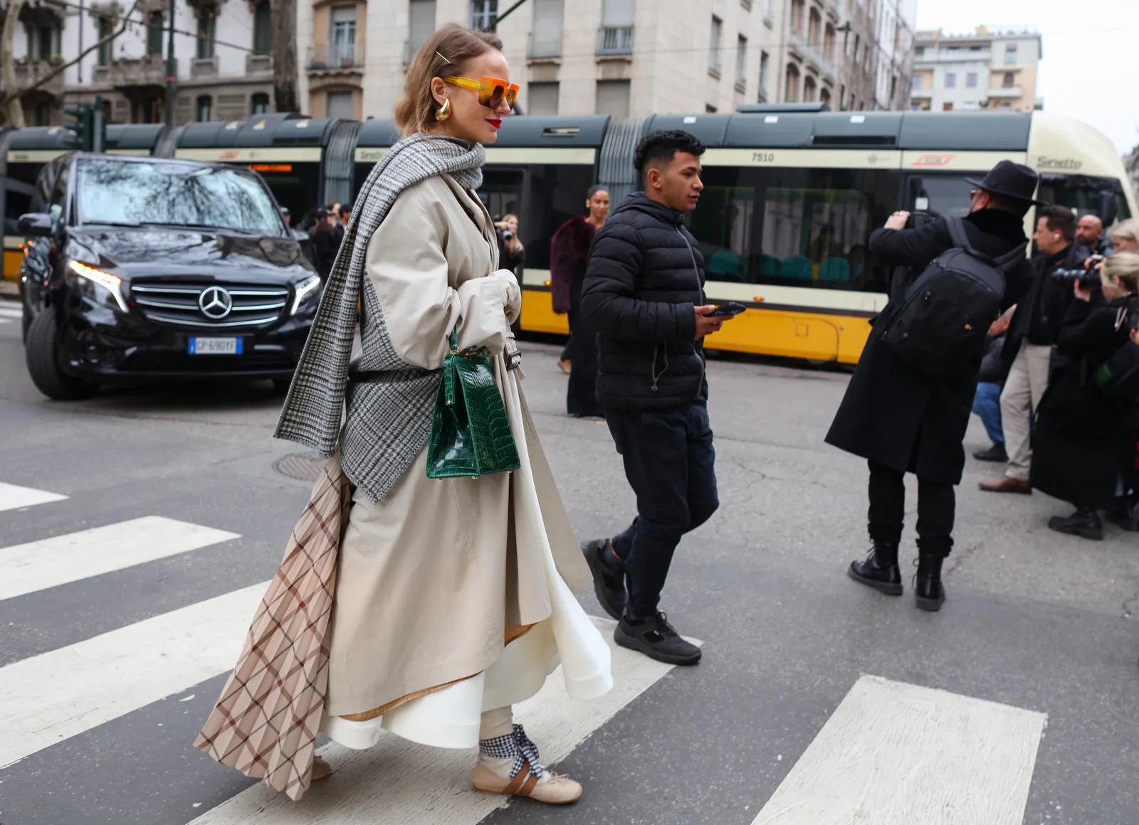 10 look που ξεχωρίσαμε από το street style του Μιλάνου-1