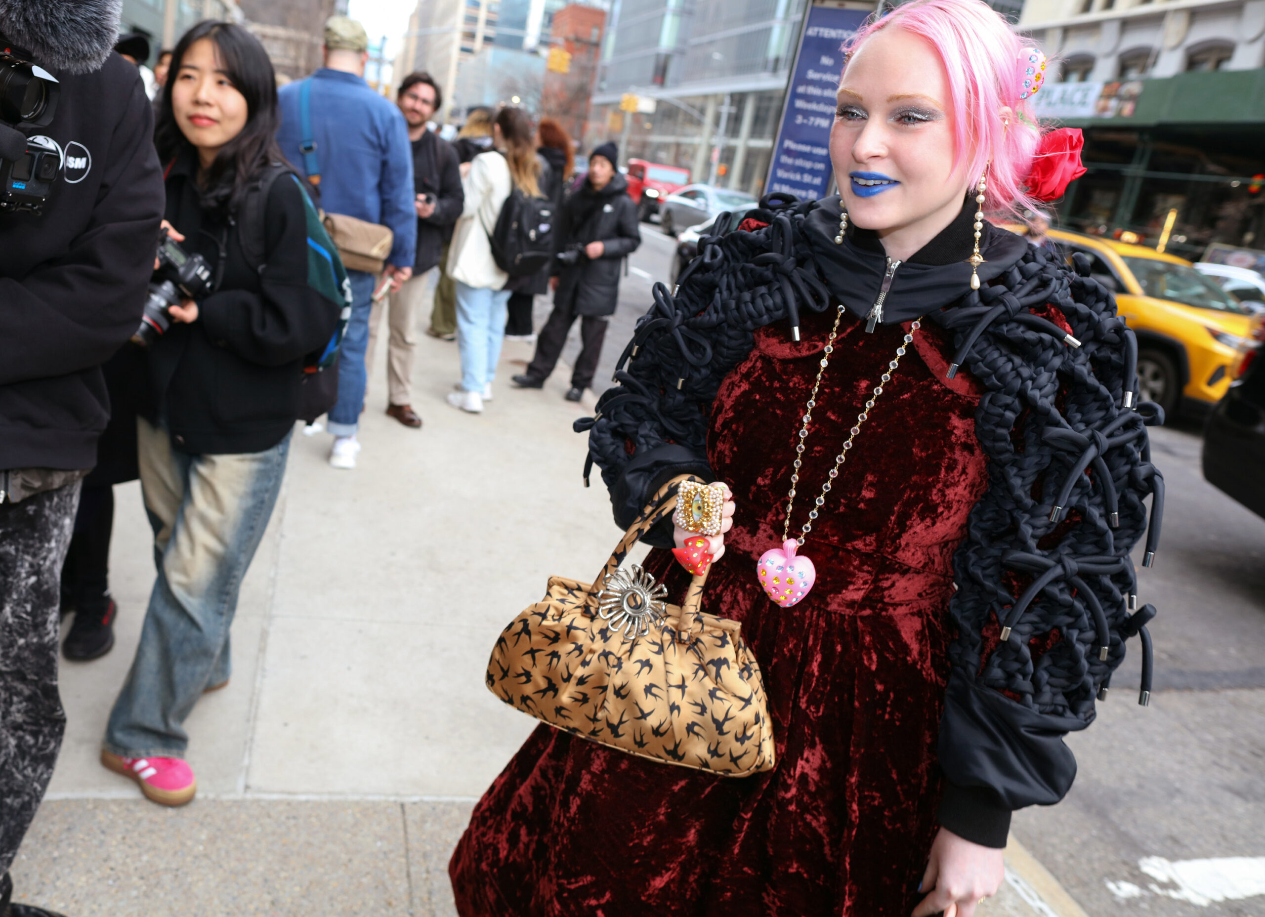 Εβδομάδα Μόδας Νέας Υόρκης: Οι καλύτερες street style moments γίνεται έμπνευση για τα πρώτα ανοιξιάτικα looks-43