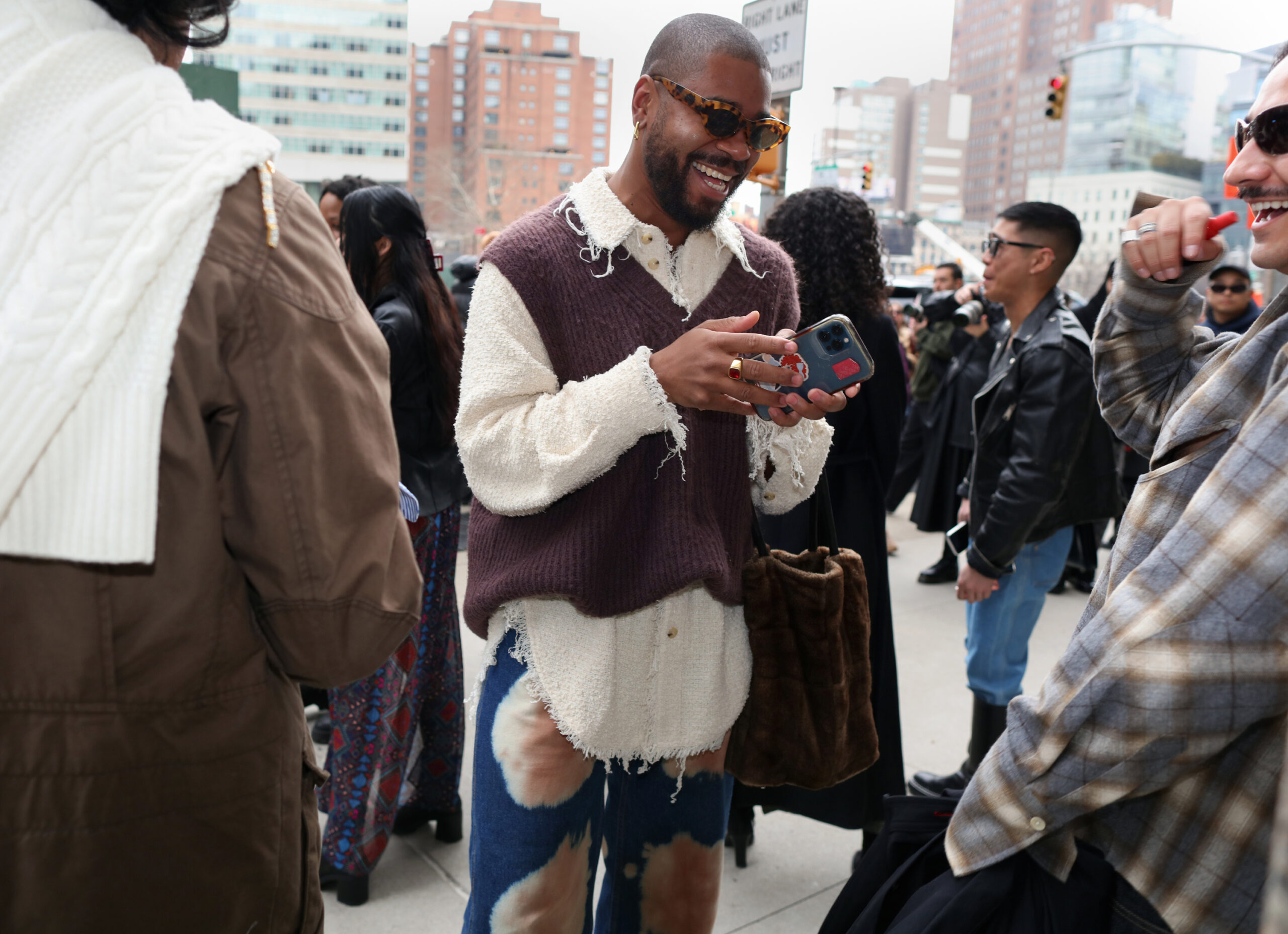 Εβδομάδα Μόδας Νέας Υόρκης: Οι καλύτερες street style moments γίνεται έμπνευση για τα πρώτα ανοιξιάτικα looks-12