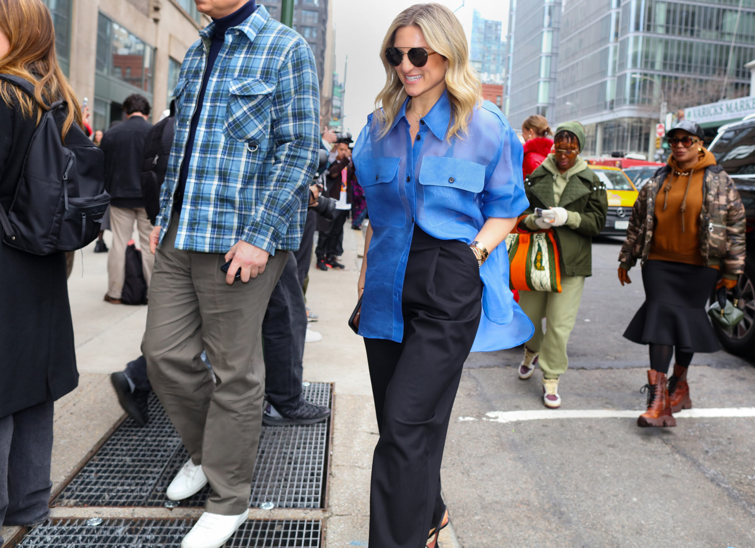 Εβδομάδα Μόδας Νέας Υόρκης: Οι καλύτερες street style moments γίνεται έμπνευση για τα πρώτα ανοιξιάτικα looks-5