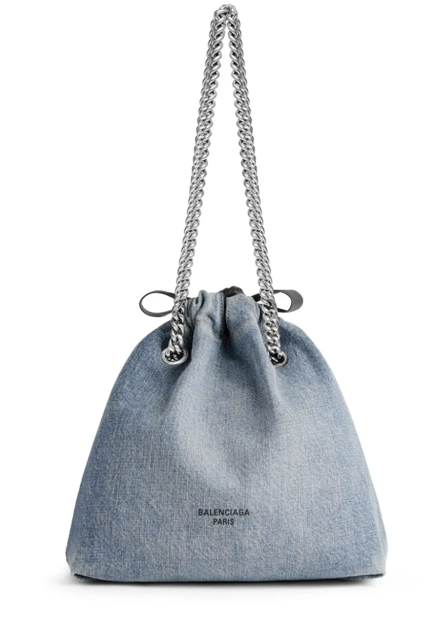 Τσάντα με κορδόνι: Είναι το bag trend της άνοιξης-3