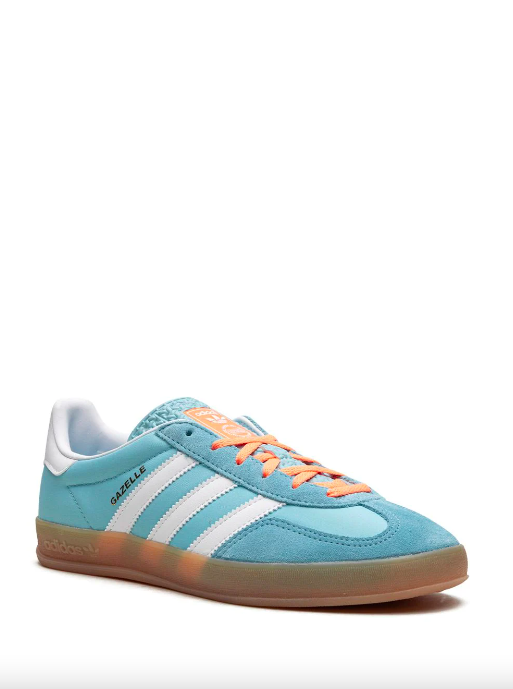 Light blue Adidas: Τα πιο hot sneakers της άνοιξης-3