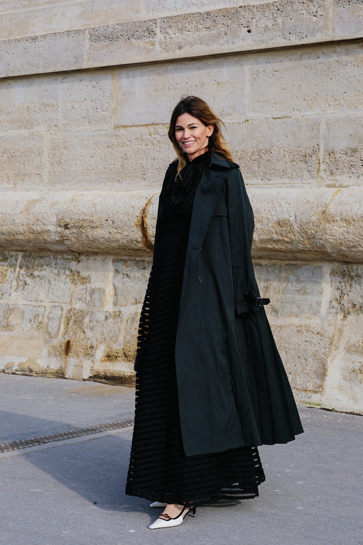 Εβδομάδα Μόδας Παρισιού: Το street style επιλέγει total black-6