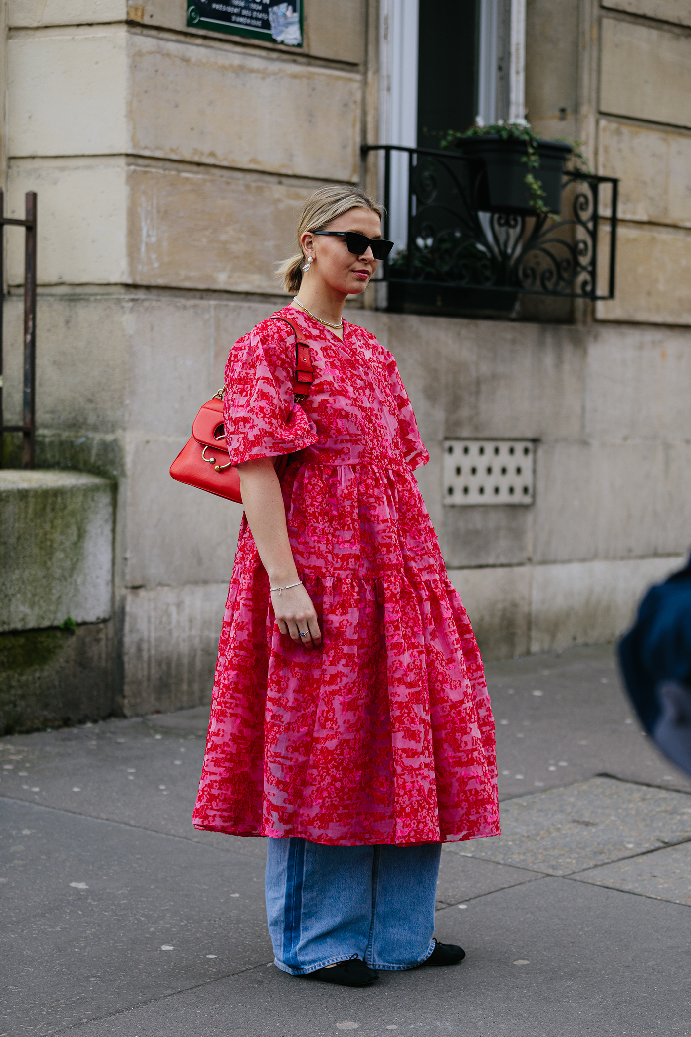 Εβδομάδα Μόδας Παρισιού: Τα ωραιότερα street style φέρνουν την άνοιξη στην γκαρνταρόμπα μας-1