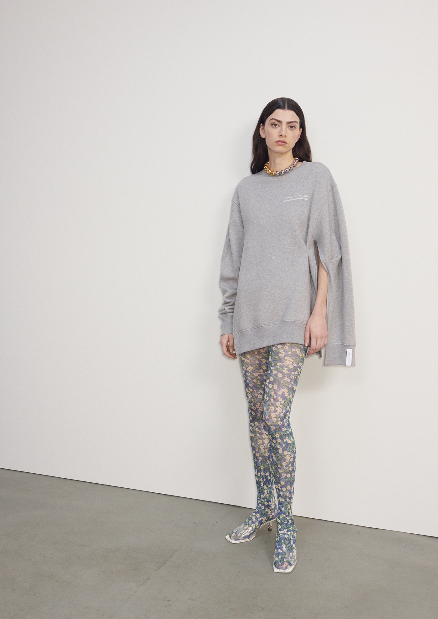 Classic with a twist: Η νέα συλλογή Rokh H&M αλλάζει τους κανόνες του everyday styling-7