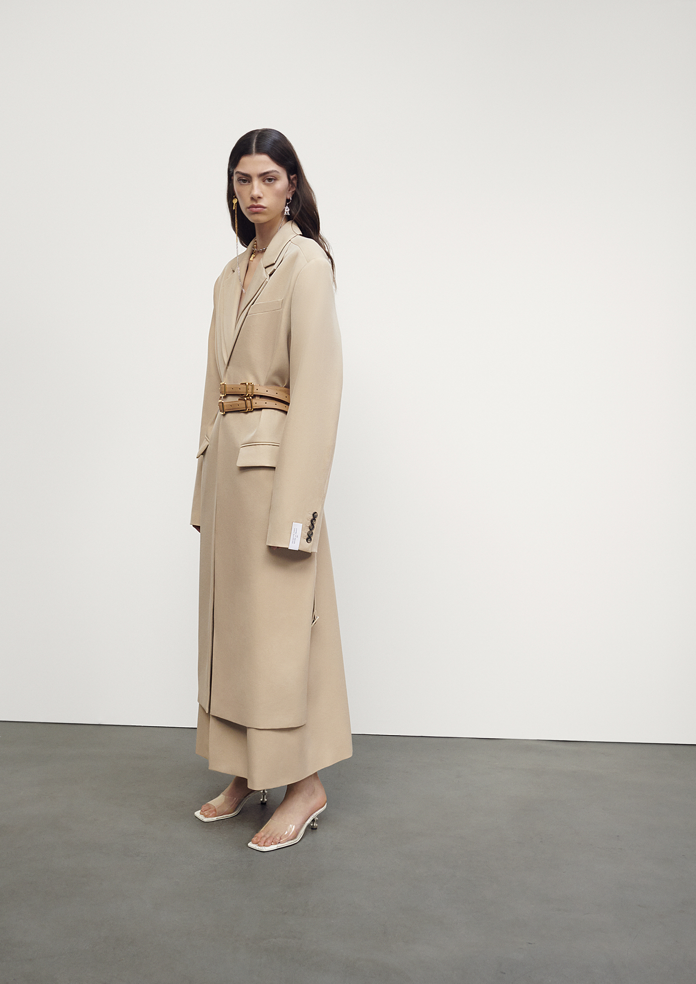 Classic with a twist: Η νέα συλλογή Rokh H&M αλλάζει τους κανόνες του everyday styling-6