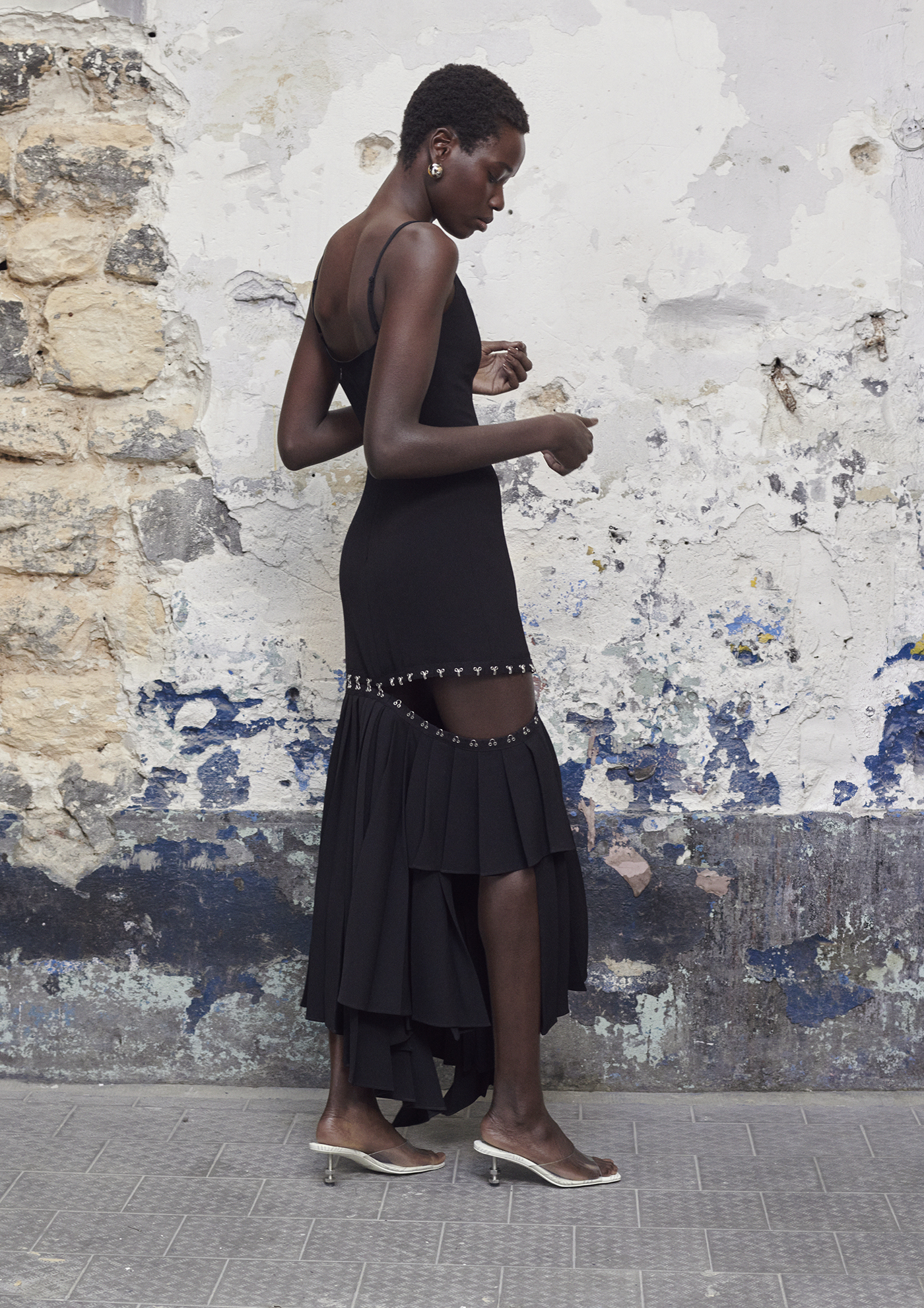 Classic with a twist: Η νέα συλλογή Rokh H&M αλλάζει τους κανόνες του everyday styling-2