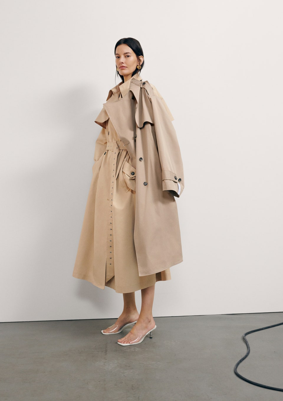 Rokh H&M: Η νέα capsule collection επαναπροσδιορίζει τα neutrals-1