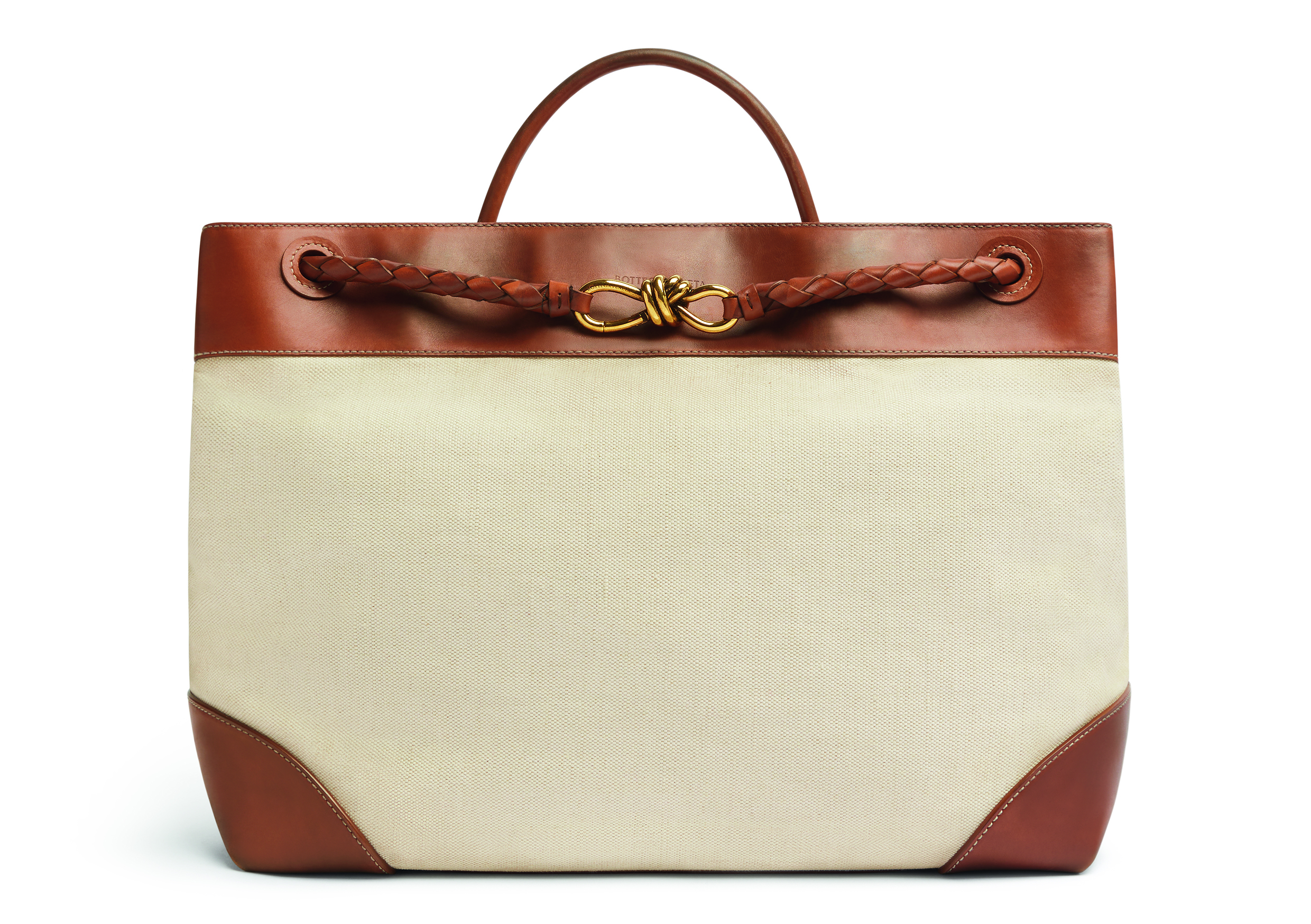 Andiamo bag: Η νέα trending τσάντα της άνοιξης από την Bottega Veneta-1