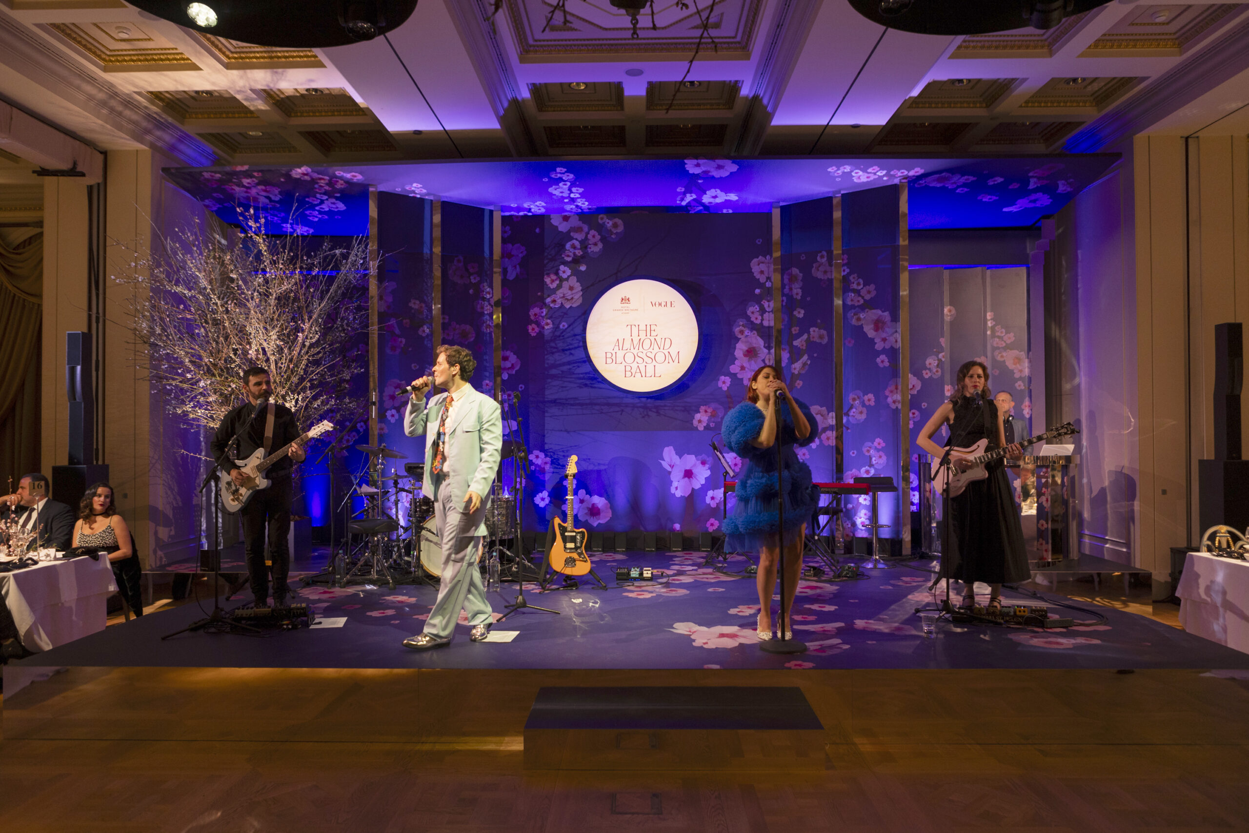 Hotel Grande Bretagne x Vogue Greece: Οι exclusive στιγμές από το Almond Blossom Ball-6