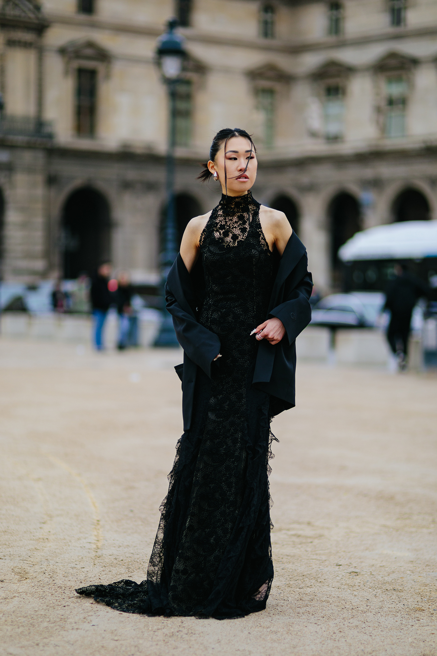 Εβδομάδα Μόδας Παρισιού: Το street style επιλέγει total black-8