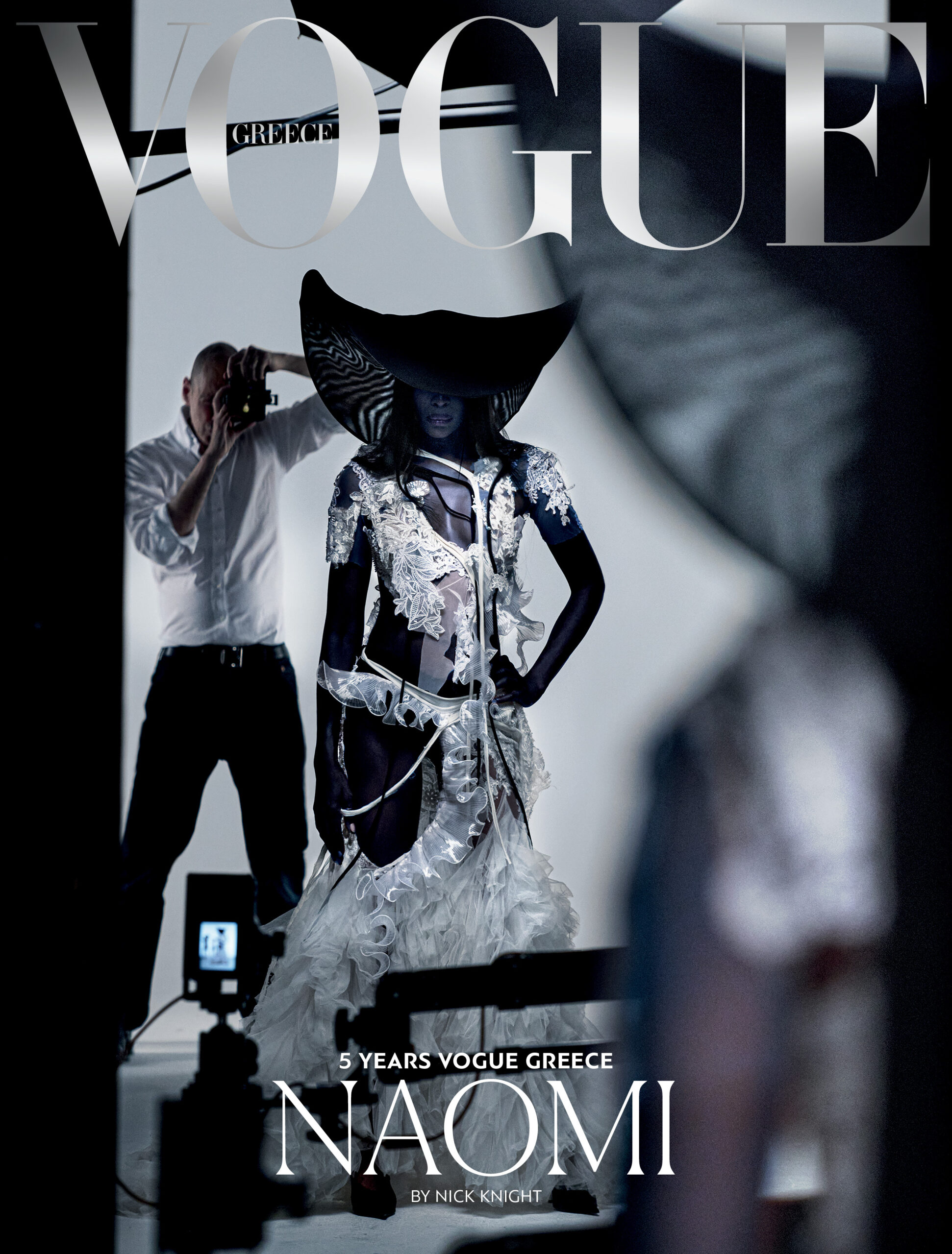 Η Vogue Greece γιορτάζει 5 χρόνια με cover star την εμβληματική Naomi Campbell-1