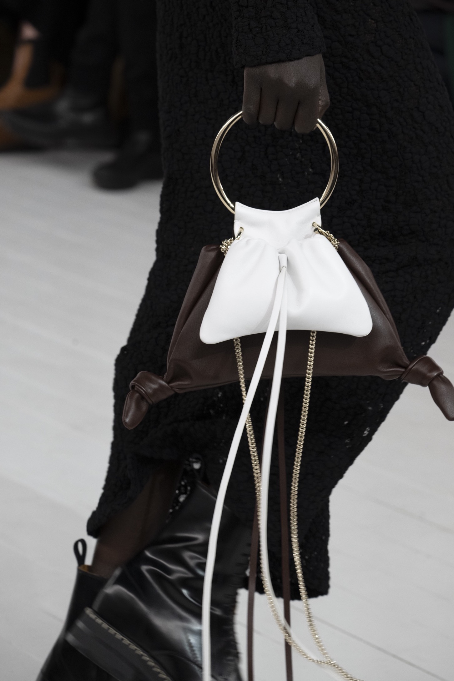 Bracelet Bag: Η επόμενη τσάντα που θα αποκτήσουμε-5