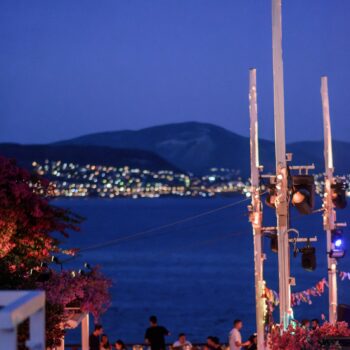 το-island-club-restaurant-καλωσορίζει-τα-summer-nights-στις-9-μαΐου-313957