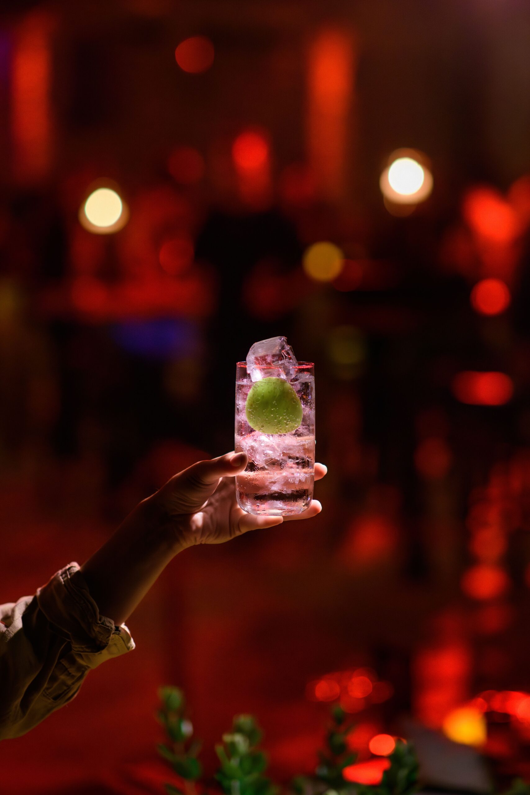 Το Island club restaurant καλωσορίζει τα summer nights στις 9 Μαΐου-4