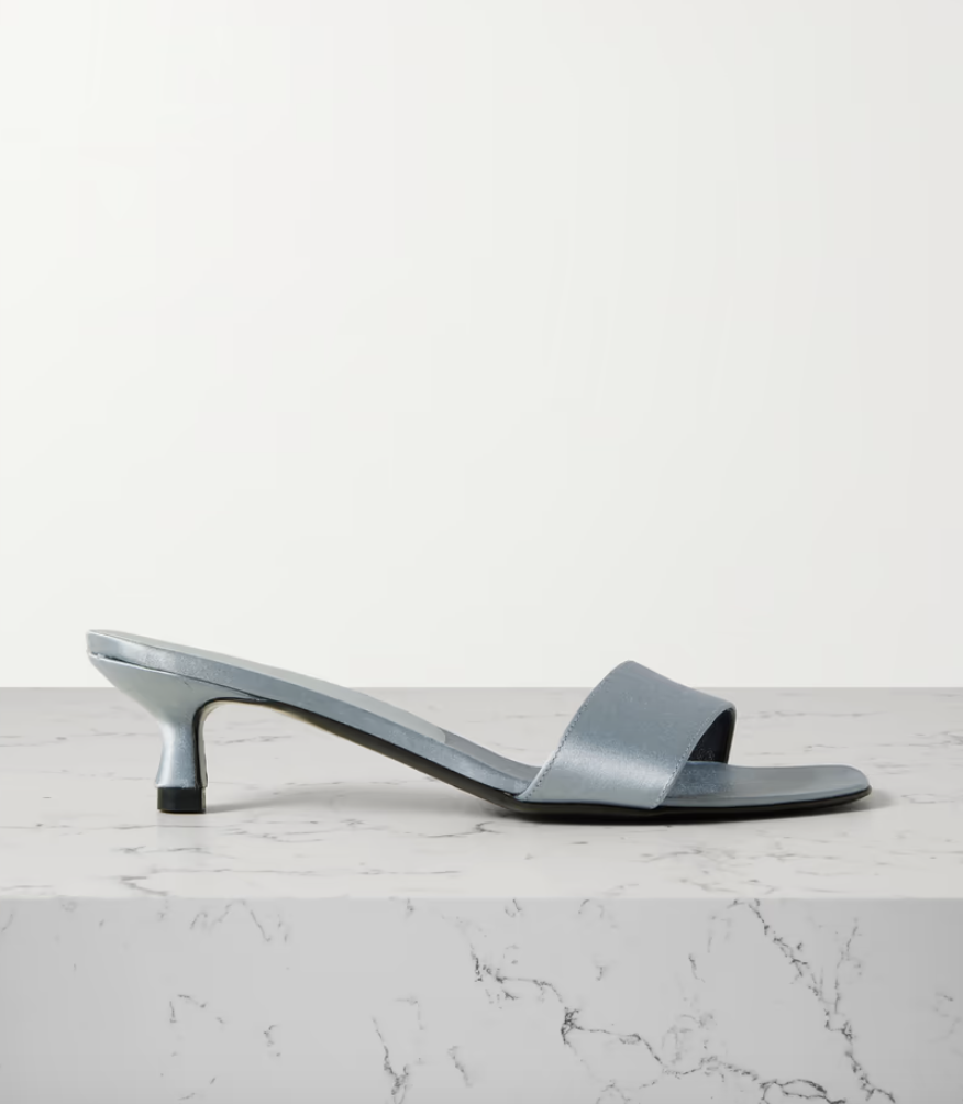 Mules με kitten heels: Είναι τα πιο chic και άνετα παπούτσια της σεζόν-2