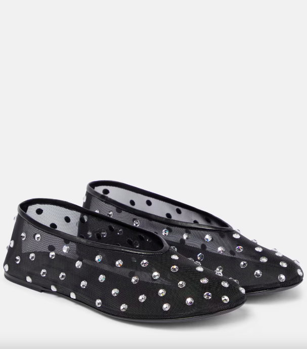 3 Vogue approved συνδυασμοί για να φορέσετε το it item της Adidas τώρα-7