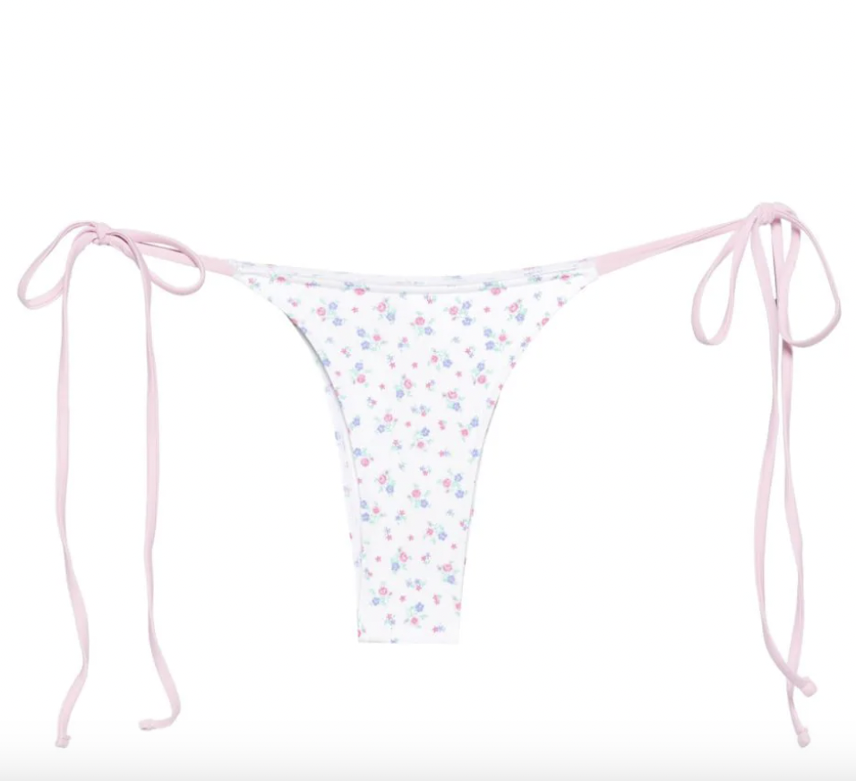 Coquette μπικίνι: Το beachwear trend που έχει την προσοχή μας τώρα-8