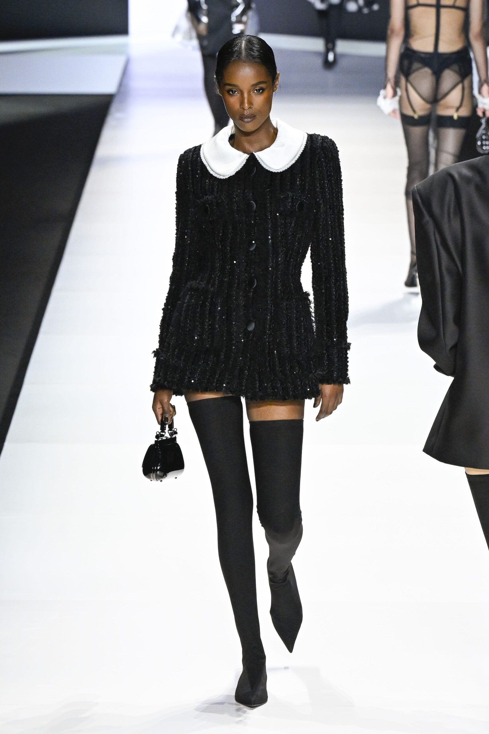 Flat shoes: Τα πιο trending σχέδια τώρα-3
