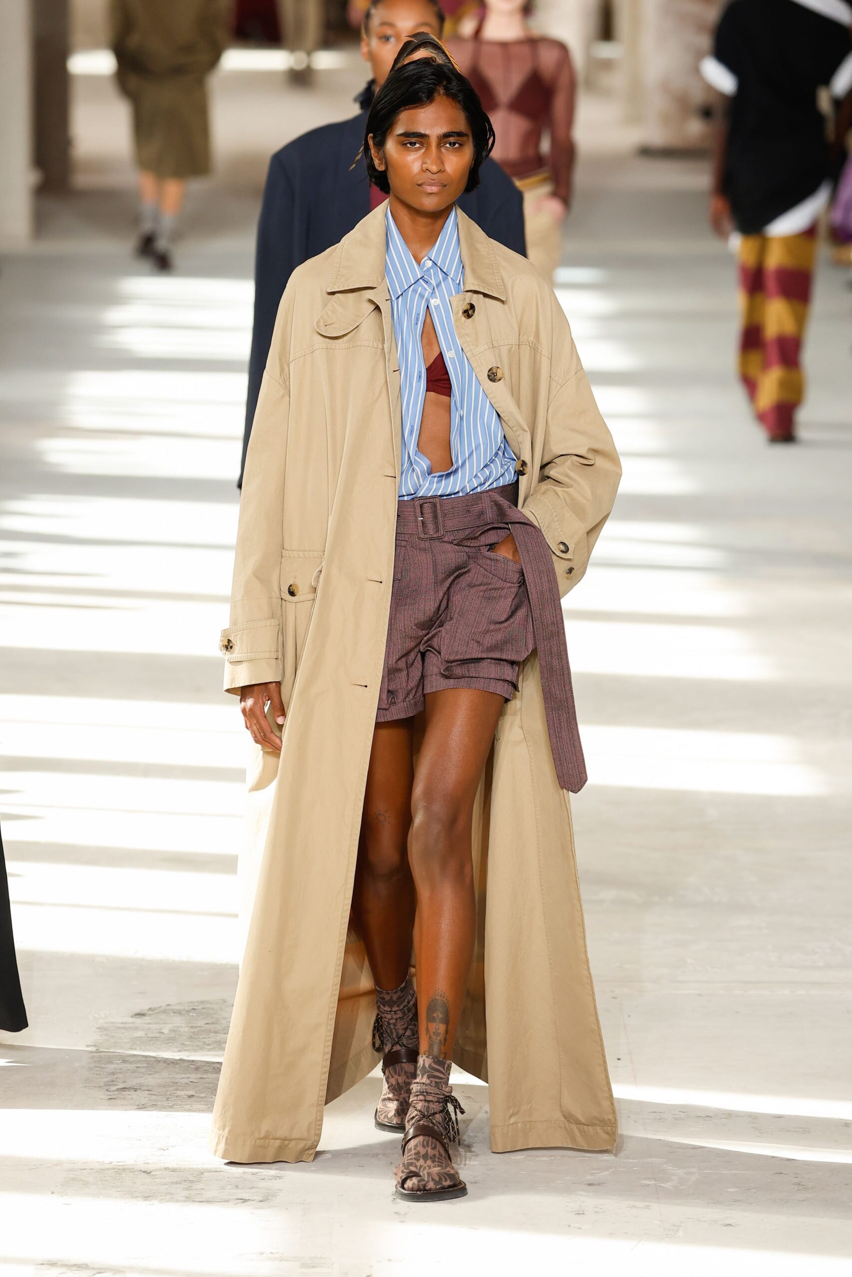 Flat shoes: Τα πιο trending σχέδια τώρα-4