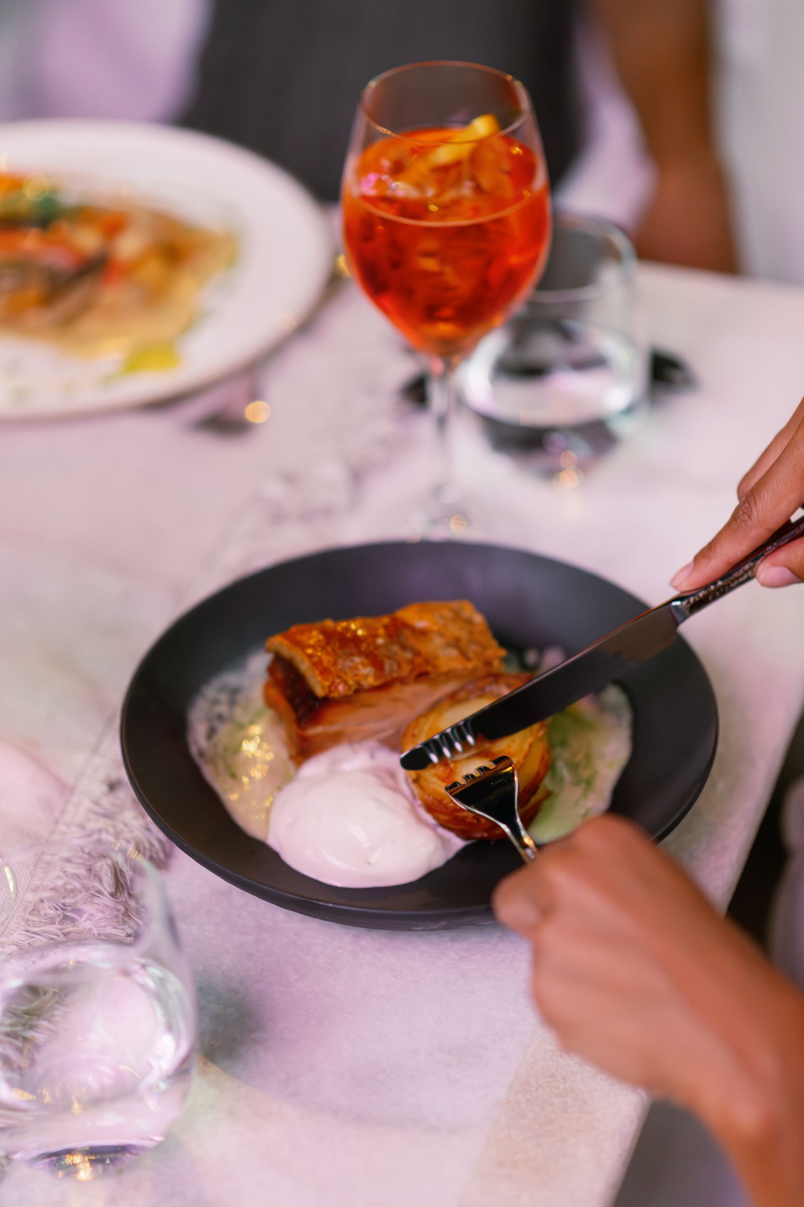 Το Island club restaurant καλωσορίζει τα summer nights στις 9 Μαΐου-2