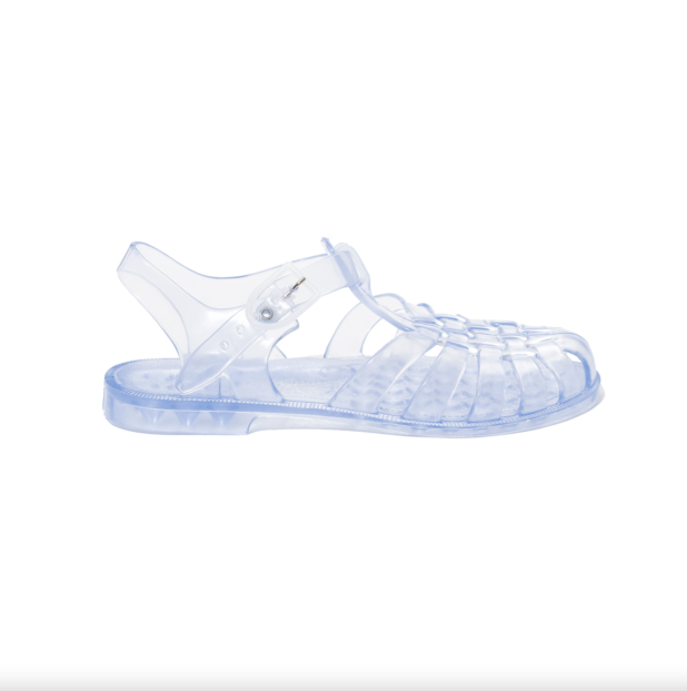 Jelly Sandals: Επέστρεψαν και είναι Vogue approved-5