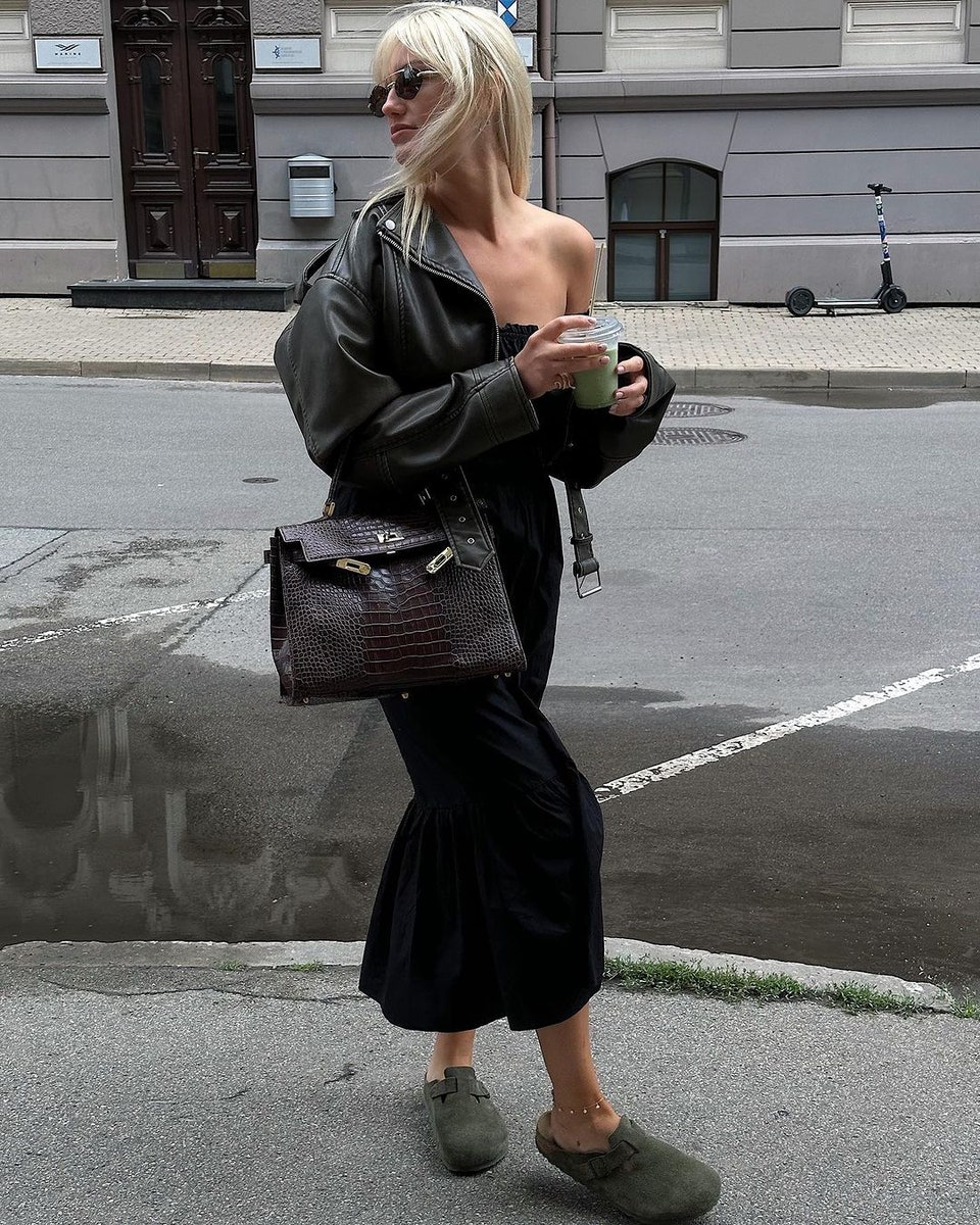 Birkenstock και φορέματα: Οι 4 must-try καλοκαιρινοί συνδυασμοί για comfy και stylish εμφανίσεις-1