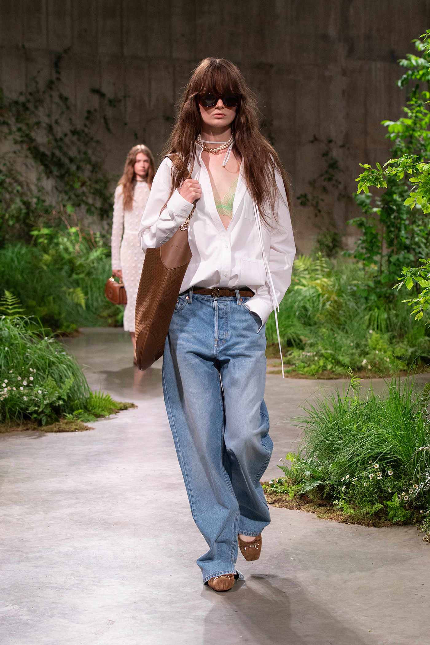 Gucci Cruise 2025: Επιστροφή στο Λονδίνο-8