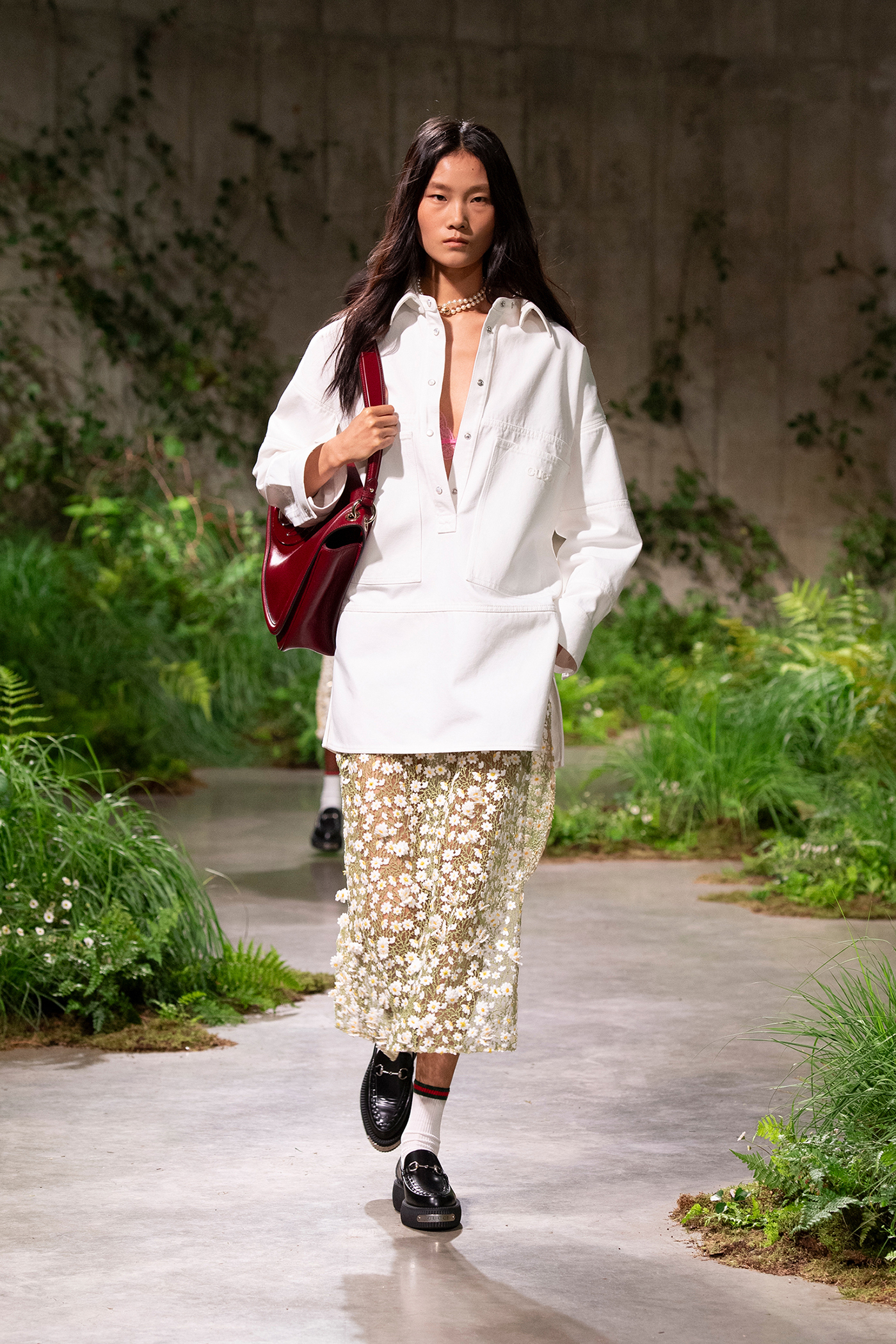 Gucci Cruise 2025: Επιστροφή στο Λονδίνο-11