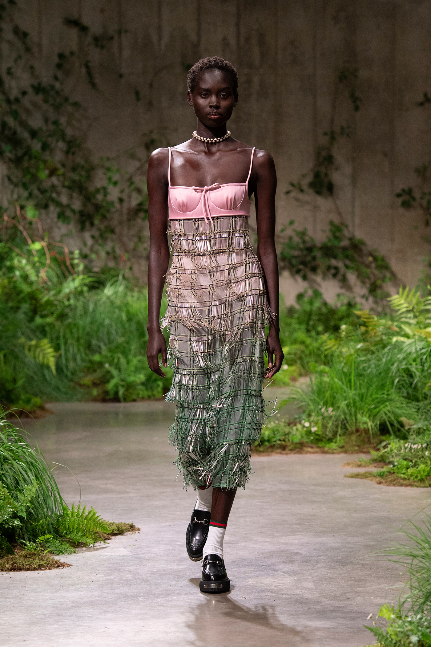 Gucci Cruise 2025: Επιστροφή στο Λονδίνο-14