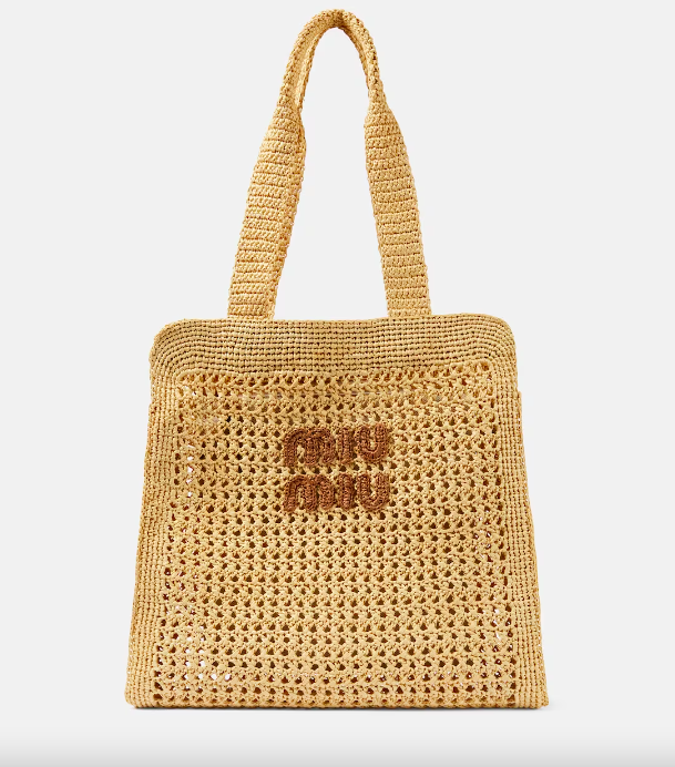 6 summer bags που ξεχωρίζουν οι Vogue editors-1