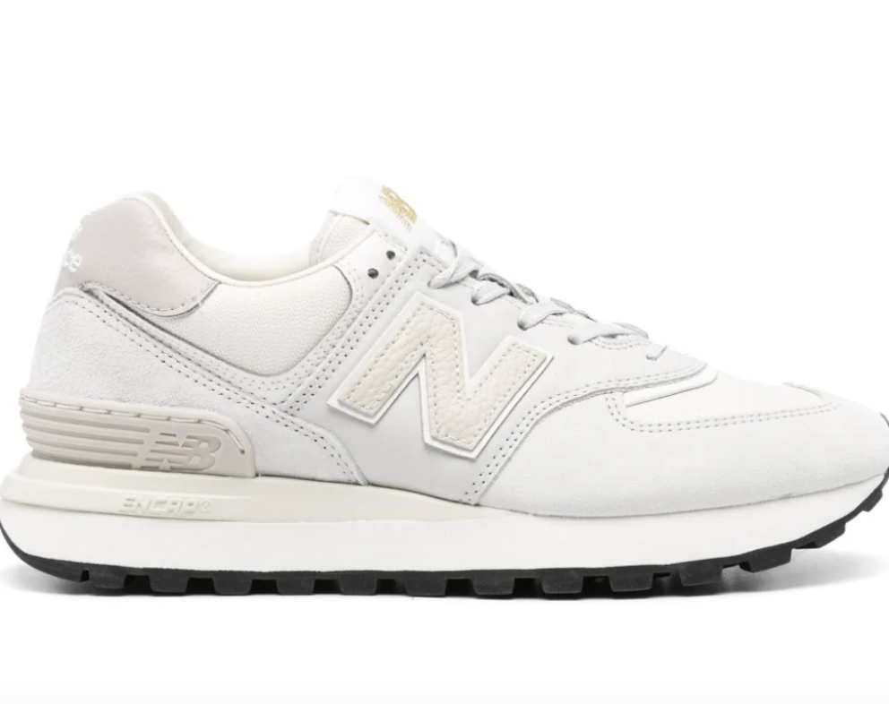 Λευκά sneakers και φορέματα: 5 easy chic συνδυασμοί-2