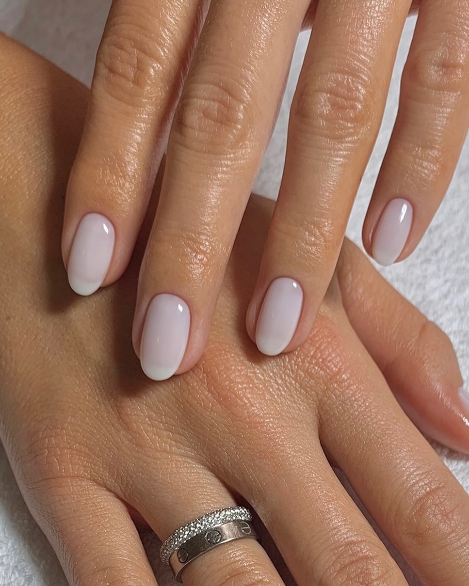 Bridal μανικιούρ: Ο οδηγός με τις πιο elegant ιδέες όχι μόνο για νύφες-1