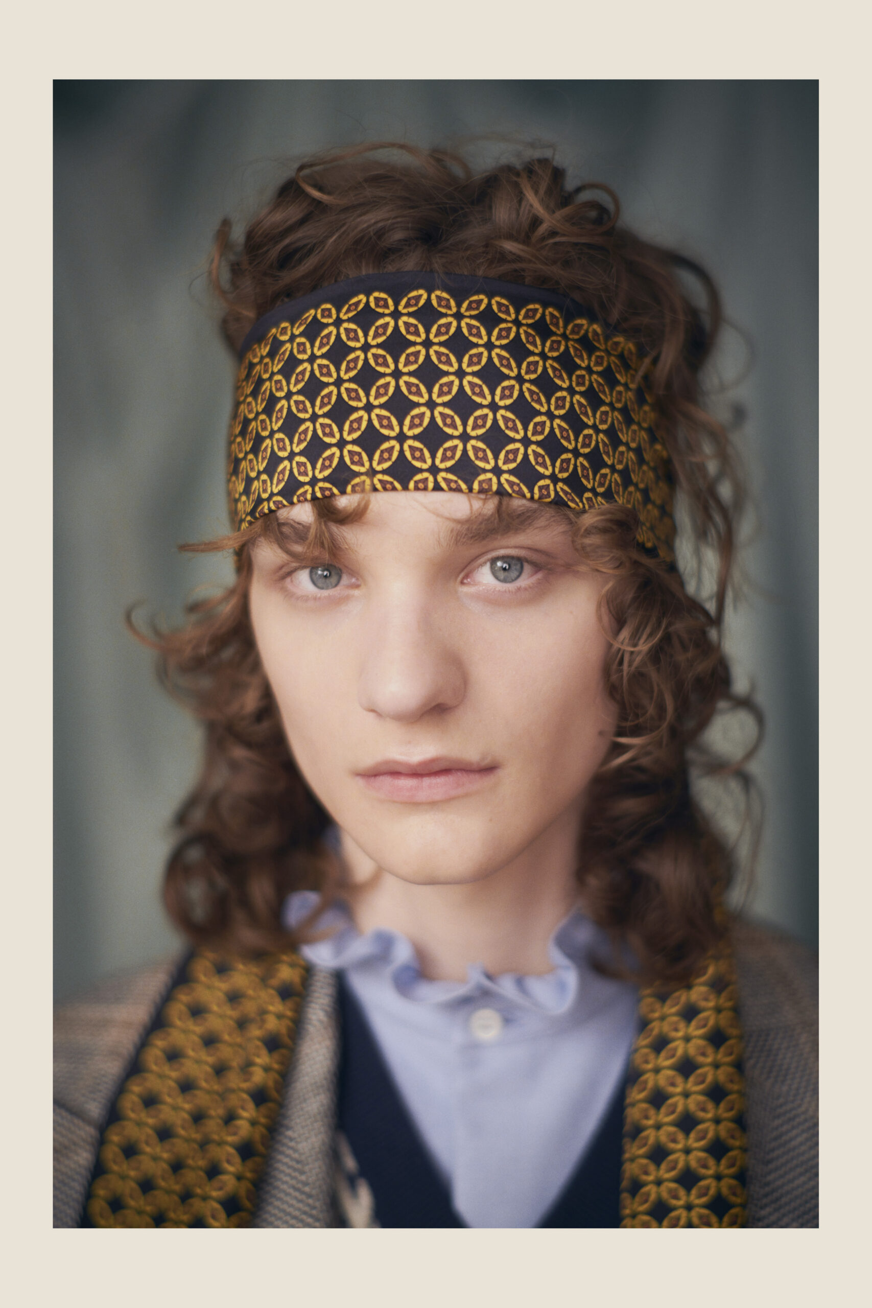 Ο Alessandro Michele εκπλήσσει το κοινό με την πρώτη του Resort 2025 collection για τον Valentino-13